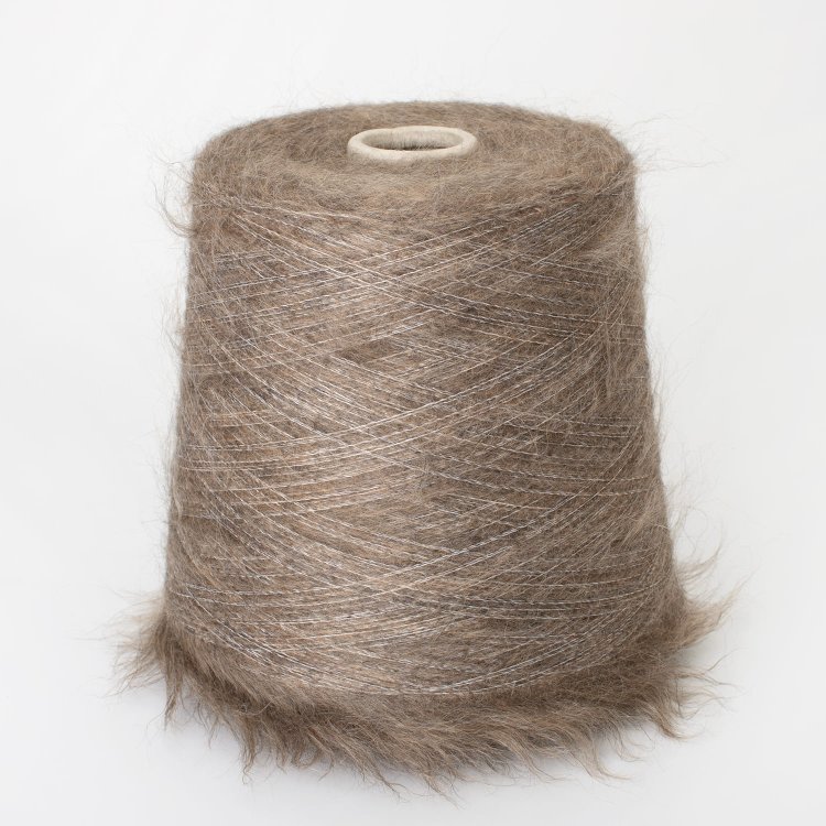 Topchine - кид мохер 67%, меринос 3%, полиамид 30%