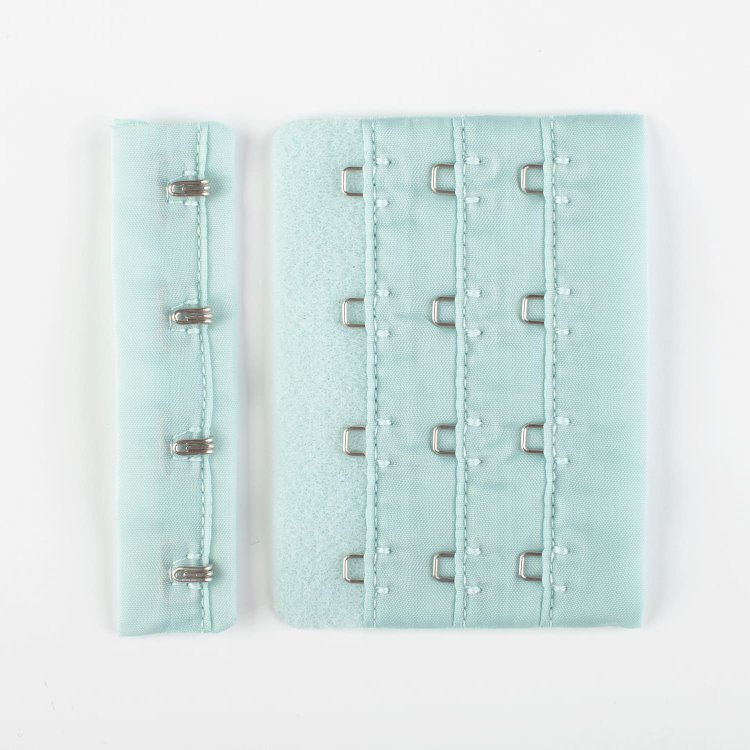 Пряжа La perla - застежки для бюстгальтера светло-бирюзовый Пряжа La perla - застежки для бюстгальтера светло-бирюзовый