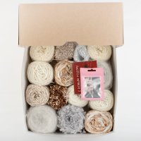 Набор пряжи на фантазийный джемпер