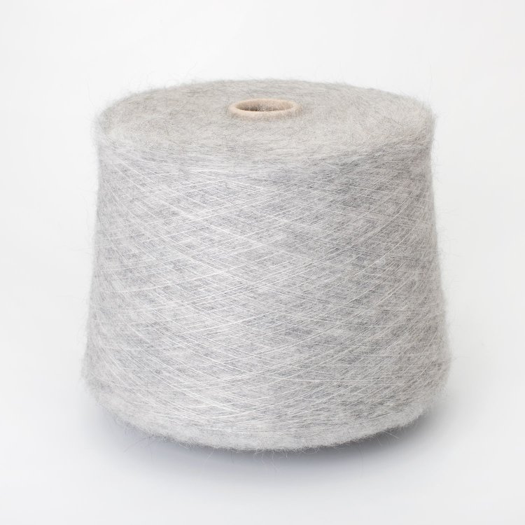 Callao Brushed - бэби альпака 55%, меринос 10%, полиамид 35%