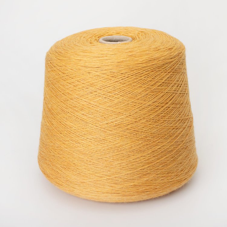 Пряжа Wallardo - меринос 100%    шафрановый 