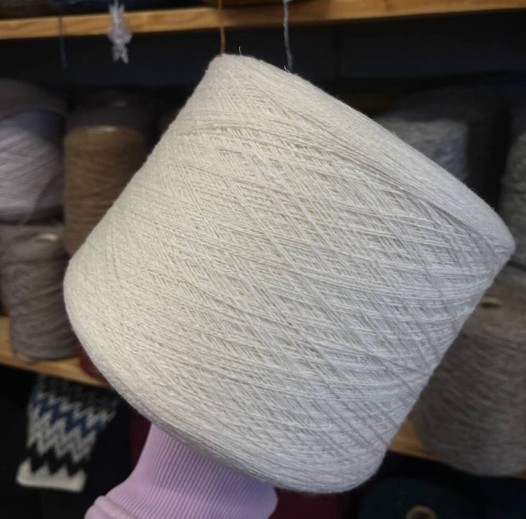 Flower - шёлк 30%, меринос 70%