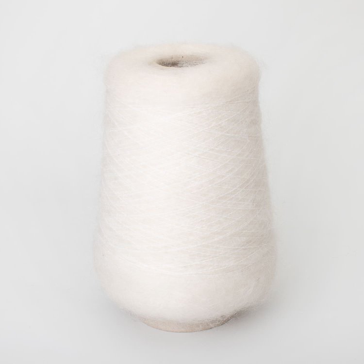 Moonlight - кид мохер 82%, полиамид 16%, эластан 1%