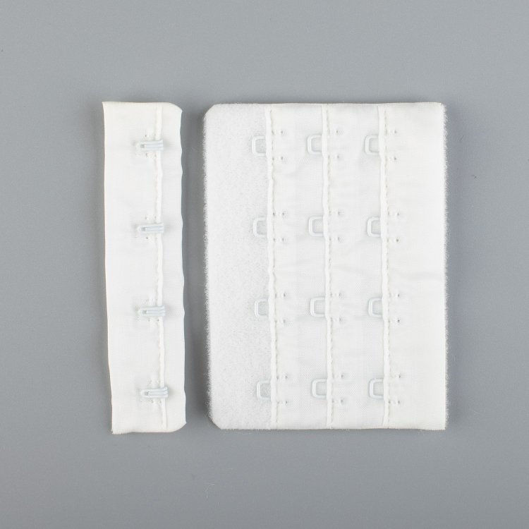 Пряжа La perla - застежки для бюстгальтера    белый 