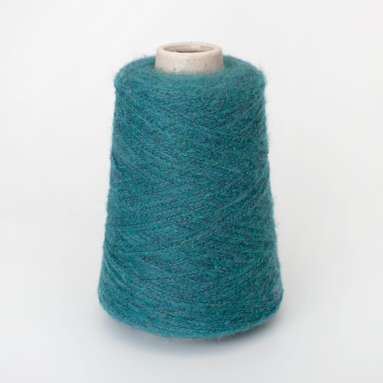 Пряжа Kirk Plume - 52% кашемир, 30% шелк, 18% кид мохер    вода пляжа Бонди 