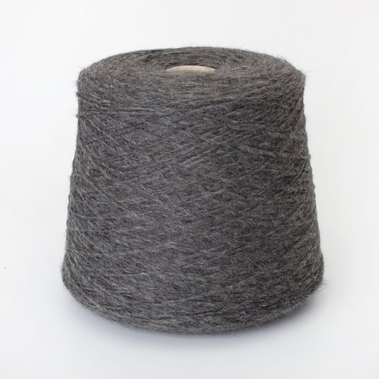 Regal Mel - меринос 75%, полиамид 25%