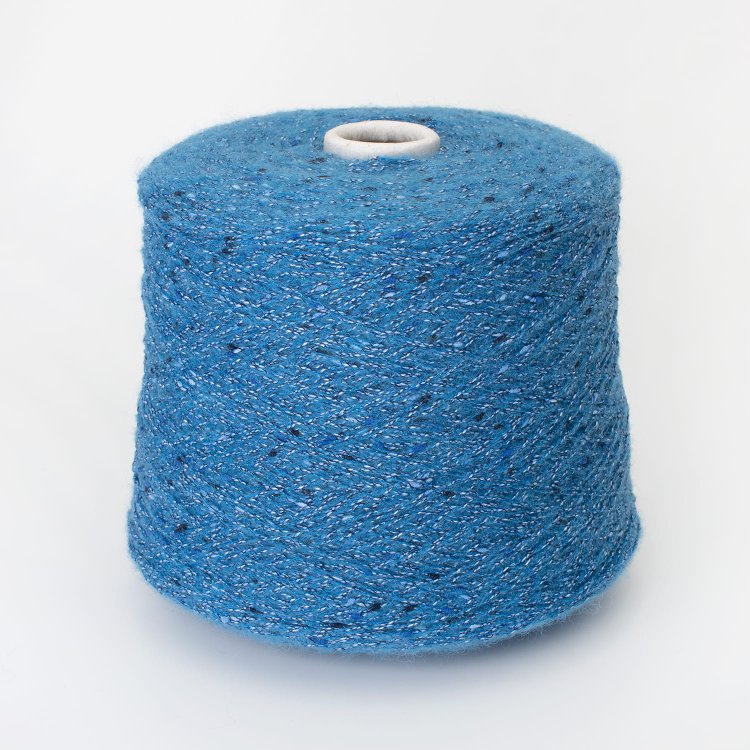 Пряжа Temple - альпака 46%, хлопок 33%, полиамид 15%, люрекс 6%    защитно-синий 