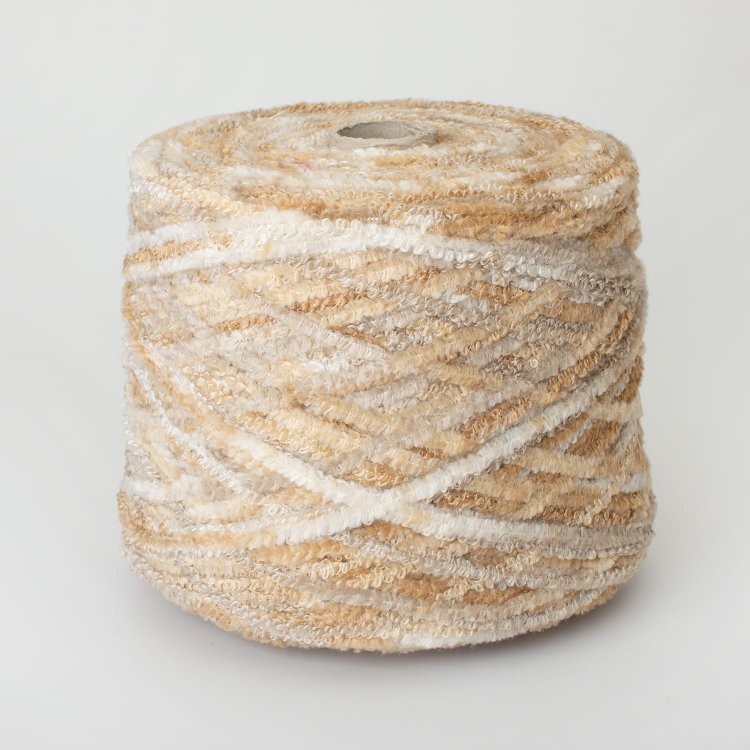 Пряжа Tricel Mirage - вискоза 5%, полиакрил 95%    бледно-пшеничный 