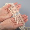Кружево вышивка на сетке    бледно-персиковый  5 см  
