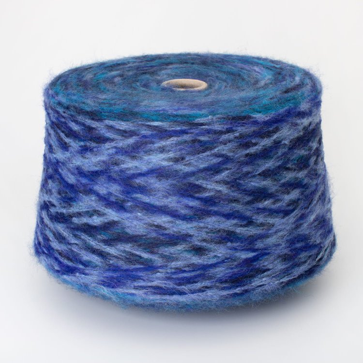 Dama - альпака 16%, меринос 32%, полиамид 20%, полиакрил 32%