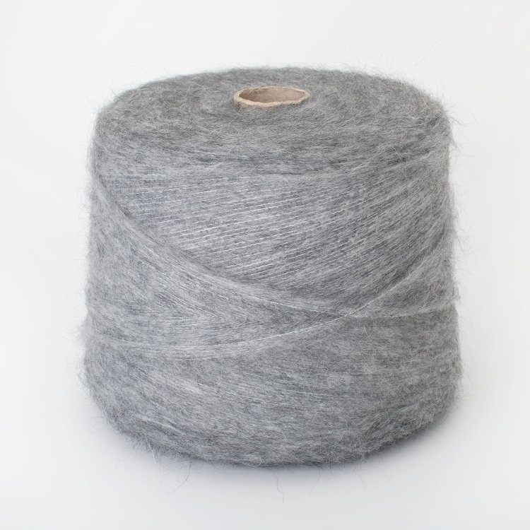 Paradise - кид мохер 35%, меринос 25%, полиамид 38%, эластан 2%