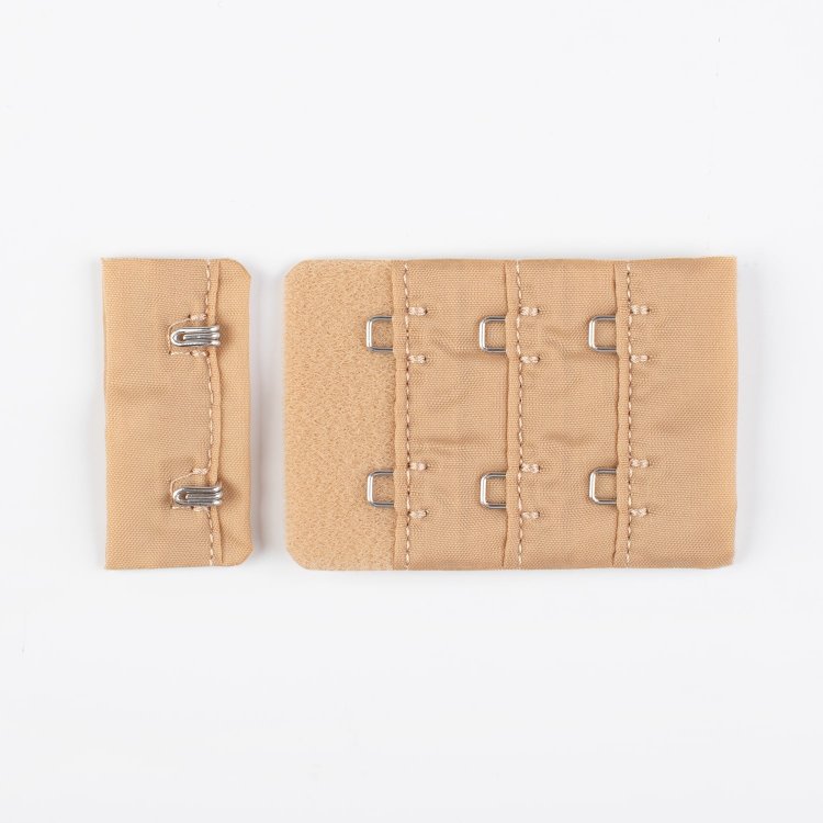 Пряжа La perla - застежки для бюстгальтера песочный с оттенком серого Пряжа La perla - застежки для бюстгальтера песочный с оттенком серого