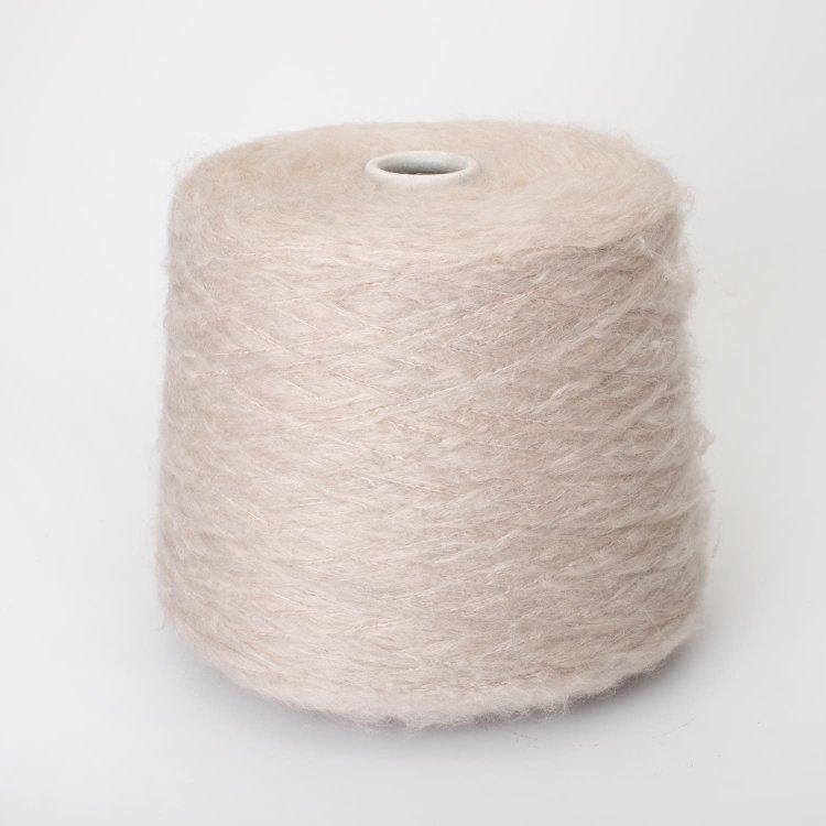 André - кашемир 10%, меринос 45%, шёлк 30%, полиамид 15%