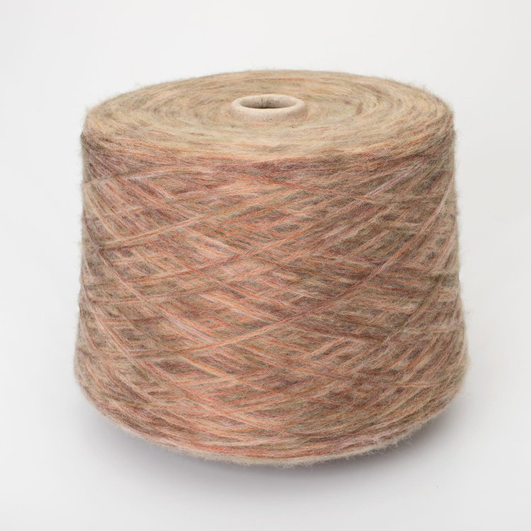 Retina - меринос 36%, полиамид 42%, полиэстер 22%