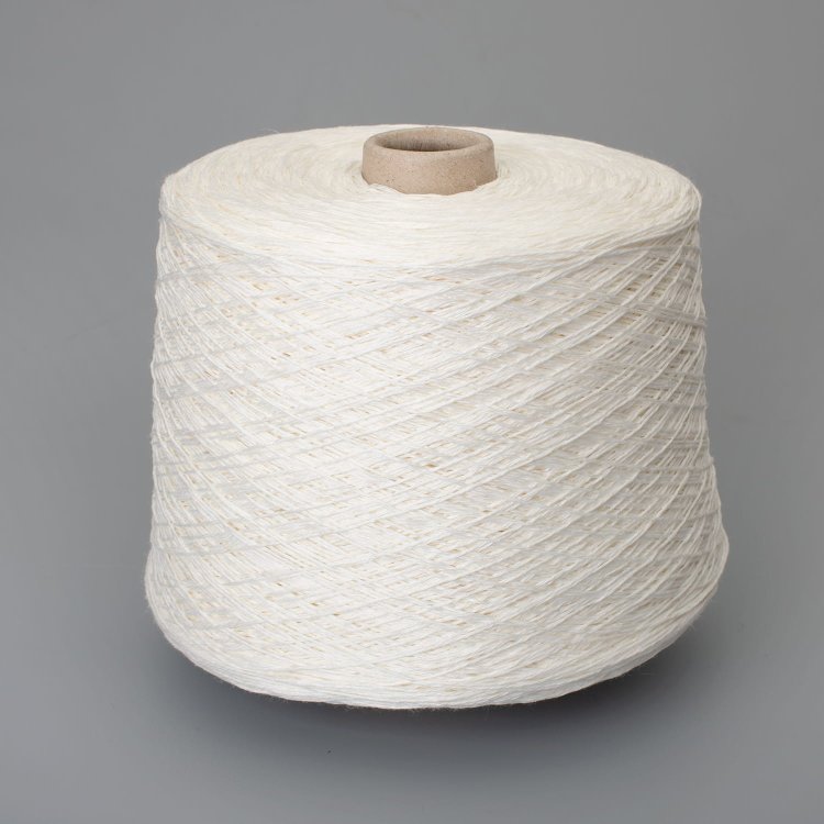 Пряжа Frescolino - лён 100% белый молочный Пряжа Frescolino - лён 100% белый молочный