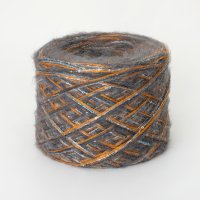 Авторский микс "Хэллоуин" - мохер 10%, меринос 70%, шёлк 5%, полиамид 15%, пайетки