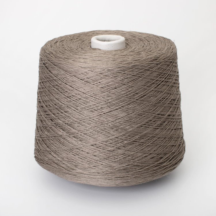 Пряжа Frescolino - лён 100% серый с коричневым оттенком Пряжа Frescolino - лён 100% серый с коричневым оттенком