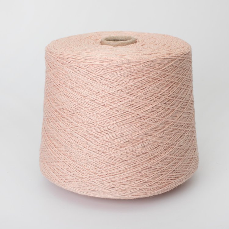Пряжа Woolcot - меринос 55%, хлопок 45%    бледно-розовый 